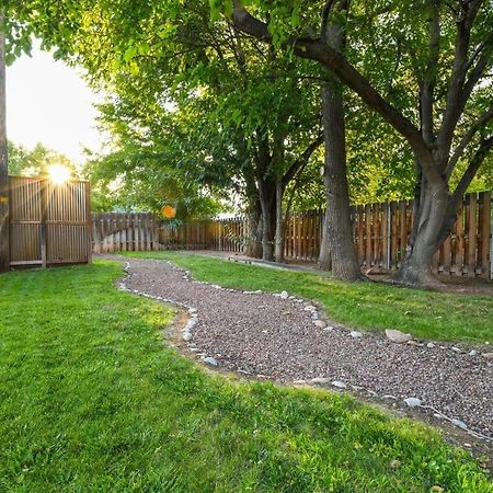 Charming 2 Bedroom Near Downtown - Rose Tree 1 Moab Esterno foto